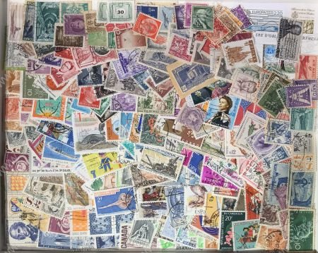 Иностранные марки • набор 220 шт. из коробки • Used F-VF