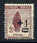 Франция 1922 г. • Iv# 162 • 2 + 1 c. • Для детей-сирот • благотворительный выпуск • MH OG VF