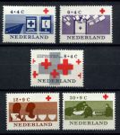 Нидерланды 1963 г. • Mi# 801-805 • 100-летие Международного Красного Креста • полн. серия • MNH OG VF ( кат.- €4 )