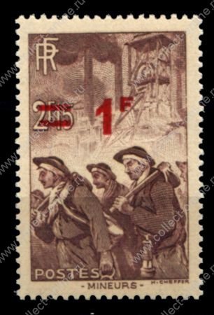 Франция 1941 г. • Iv# 489 • 1 fr./2.15 fr. • надпечатка нов. номинала • MH OG VF