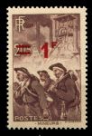 Франция 1941 г. • Iv# 489 • 1 fr./2.15 fr. • надпечатка нов. номинала • MH OG VF