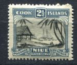 Ниуэ 1932-1936 гг. • Gb# 65 • 2½ d. • Георг V основной выпуск • в.з. NZ • парусник у острова • MNH OG VF