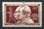 Франция 1955 г. • Mi# 1059 • 30 fr. • 60-летие кинематографа • братья Люмьер • Used VF