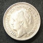 Нидерланды 1936 г. • KM# 163 • 10 центов • королева Вильгельмина I • серебро • регулярный выпуск • VF