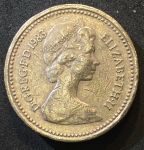 Великобритания 1983 г. • KM# 933 • 1 фунт • герб Великобритании • регулярный выпуск • XF