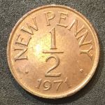 Гернси 1971 г. KM# 20 • ½ нов. пенни • герб острова • регулярный выпуск • MS BU
