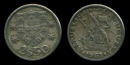 Португалия 1964 г. • KM# 590 • 2½ эскудо • парусник • регулярный выпуск(первый год) • XF- ( кат. - $20- )