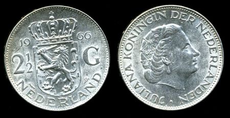 Нидерланды 1966 г. • KM# 185 • 2 ½ гульдена  • королева Юлиана • регулярный выпуск • MS BU • серебро
