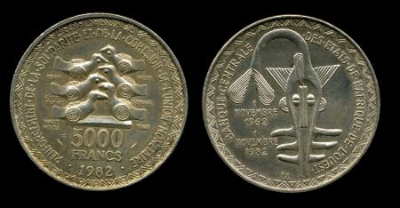Западноафриканский Союз 1982 г. • KM# 11 • 5000 франков • 20-летие валютного союза (серебро) • ритуальная маска • памятный выпуск • MS BU