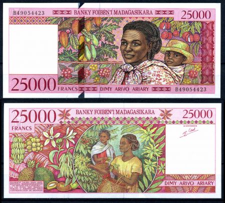 Мадагаскар 1998 г. • P# 82 • 25000 франков(5000 ариари) • женщина с ребёнком • регулярный выпуск • UNC пресс 
