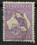 Австралия 1931-1936 гг. • Gb# 133 • 9 d. • Кенгуру на карте • стандарт • Used F-VF ( кат. - £3 )