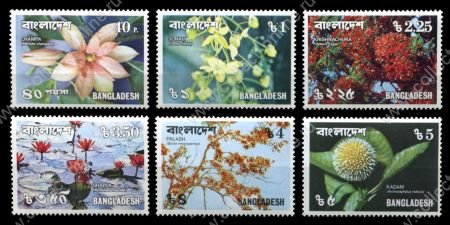 Бангладеш 1978 г. • SC# 139-44 • 40 p. - 5 t. • Цветы и цветущие деревья • MNH OG XF • полн. серия