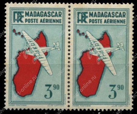 Мадагаскар 1941 г. • Iv# A19 • 3.90 fr. • самолет над картой острова • 2-й выпуск • авиапочта • пара • MNH OG* XF