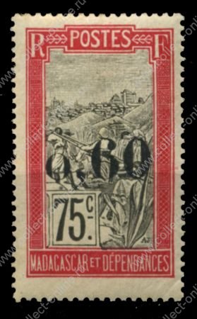 Мадагаскар 1921 г. • Iv# 130 • 60 на 75 c. • осн. выпуск • путешественник в кресле-носилках • надпечатка нов. номинала • MNH OG* VF ( кат.- €5 )