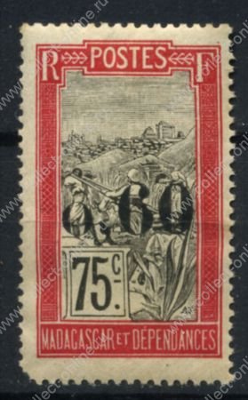 Мадагаскар 1921 г. • Iv# 130 • 60 на 75 c. • осн. выпуск • путешественник в кресле-носилках • надпечатка нов. номинала • MNH OG F ( кат.- €5 )