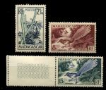 Мадагаскар 1954 г. • Iv# 322-4 • 7.50,8и 15 fr. • Флора и фауна острова • MNH OG VF* • полн. серия ( кат.- €6 )