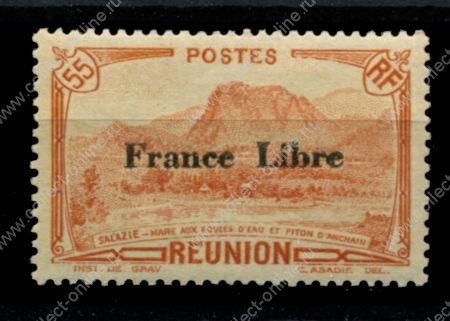 Реюньон 1943 г. • Iv# 196 • 55 c. • надпечатка "Свободная Франция" • вид острова • MNH OG VF ( кат.- € 1,5 )
