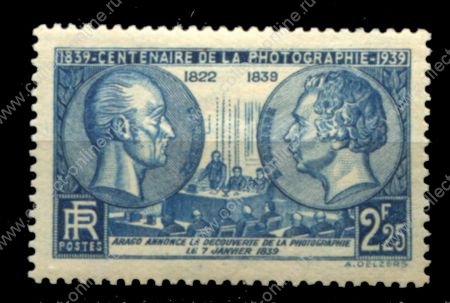 Франция 1939 г. • Iv# 427 • 2.25 fr. • 100-летие изобретения фотографии • MNH OG VF • ( кат. - €18 )