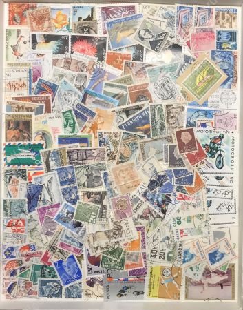 150+ старых, иностранных марок из коробки • Used F-VF