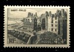 Франция 1945 г. • Iv# 747 • 4+4 fr. • Восстановление разрушенных городов • Сен-Мало • MNH OG VF