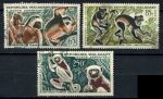 Мадагаскар 1961 г. • Mi# 470-472 • 65 - 250 fr. • Фауна Африки, лемуры • авиапочта • Used VF