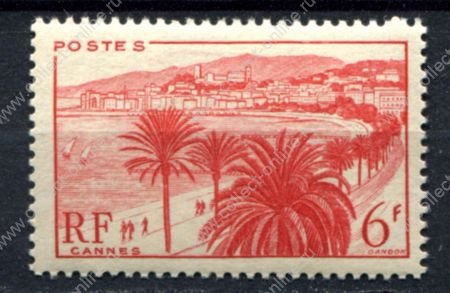 Франция 1947 г. • Iv# 777 • 6 fr. • Города и архитектура Франции • Канны • MNH OG VF ( кат. - €2 )