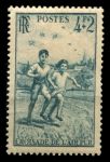 Франция 1945 г. • Mi# 733(Iv# 740) • 2+3.fr. • Программа чистый воздух • MNH OG VF