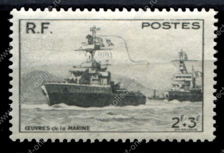 Франция 1946 г. • Iv# 752 • 2+3.fr. • боевые корабли • MNH OG VF (1)