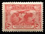Австралия 1934 г. • Gb# 121 • 2 d. • Перелёт Чарльза Кингсфорд-Смита • аэроплан над картой • MNH OG VF