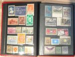 Коллекция чистых марок в мини-альбоме • 300 марок + 2 блока • MNH