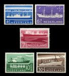 Нидерланды 1957 г. • Mi# 692-696 • коммерческий флот • корабли • полн. серия • MH OG VF ( кат.- €15** )