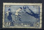 Франция 1938 г. • Mi# 427 • 1.75 fr. • Футбол. Чемпионат мира • Used F-VF • ( кат. - $12 )
