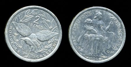 Новая Каледония 1981-1999 гг. KM# 14 • 2 франков • птица Кагу • регулярный выпуск • XF-AU