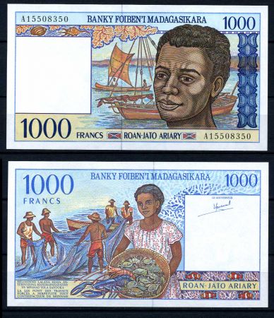 Мадагаскар 1994 г. • P# 76a • 1000 франков(200 ариари) • рыбак • девушка с морепродуктами • регулярный выпуск • UNC пресс