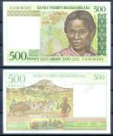 Мадагаскар 1994 г. • P# 75b • 500 франков(100 ариари) • девушка • регулярный выпуск • UNC пресс