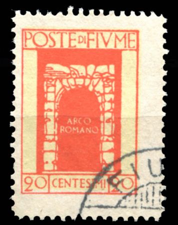 ФИЮМЕ 1923г. SC# 175 / 20c. / АРКА / USED F-VF / АРХИТЕКТУРА