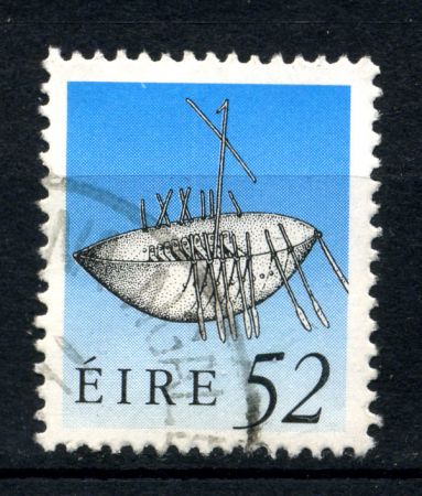 ИРЛАНДИЯ 1990-5гг. SC# 790 / 52 p. СТАРИННЫЕ ПОДЕЛКИ / USED F-VF / ИСТОРИЯ