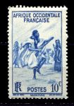 Французская Западная Африка 1947 г. • Iv# 24 • 10 c. • осн. выпуск • танцующий воин • MNH OG VF