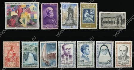 Франция • XX век • 12 разных старых чистых(**/*) марок • MNH/MH OG VF