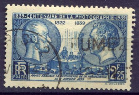 Франция 1939 г. Sc# 374 • 2.25 fr. • 100-летие изобретения фотографии • Used F-VF • ( кат. - $6 )