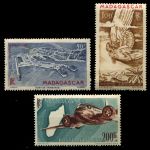 Мадагаскар 1946 г. • Iv# A63-64A • 50,100 и 200 fr. • авиапочта • MNH OG* VF • полн. серия ( кат.- €18 )