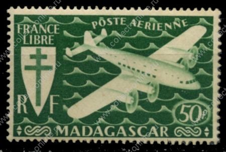 Мадагаскар 1943 г. • Iv# A60 • 50 fr. • самолет над океанскими волнами • общий выпуск • авиапочта • MNH OG* VF (кат. - €2 )