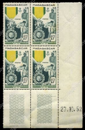 Мадагаскар 1952 г. • Iv# 321 • 15 fr. • 100-летие учреждения Воинской медали  • MNH OG* VF • кв. блок (кат. - €20 )