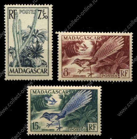 Мадагаскар 1954 г. • Iv# 322-4 • 7.50,8и 15 fr. • Флора и фауна острова • MNH OG VF* • полн. серия ( кат.- €6 )