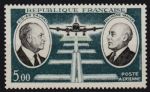 Франция 1971 г. • Mi# 1746 • 5 fr. • Французские авиаторы • Дидье Дора и Раймон Вань • авиапочта • MNH OG VF