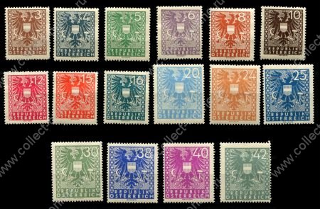 Австрия 1945 г. • MI# 697-712 • 3 - 42 pf.• австрийский орел • стандарт • 16 марок • MH OG VF