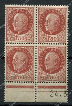 Франция 1942 г. • Mi# 524 • 1.50 fr. • маршал Петен • стандарт • кв. блок • MNH OG VF*