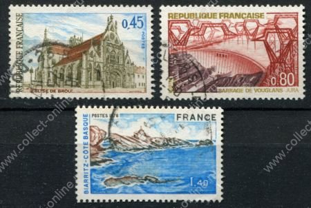 Франция 1969 г. • Mi# 1651-3 • 0.45 - 1.15 fr. • Туристические места Франции • полн. серия • Used VF