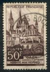 Франция 1951 г. • Mi# 936 • 50 fr. • Архитектура Франции • Кафедральный собор Каена • Used VF